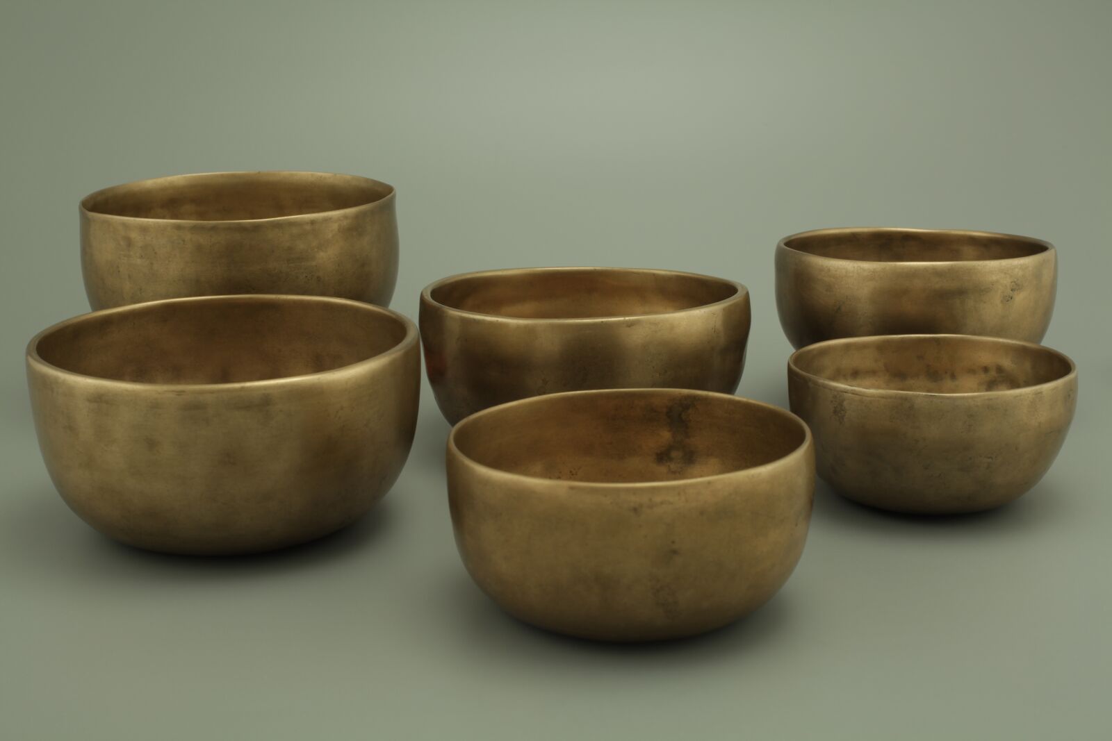 Canon EOS 5D Mark II sample photo. Antique singing bowls, ancient photography
