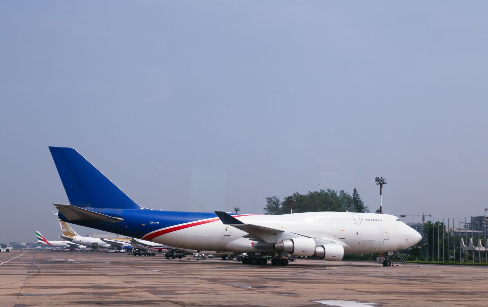 Canon EOS 6D + Canon EF 24-105mm F4L IS USM sample photo. Airplane, airport, transportation system photography