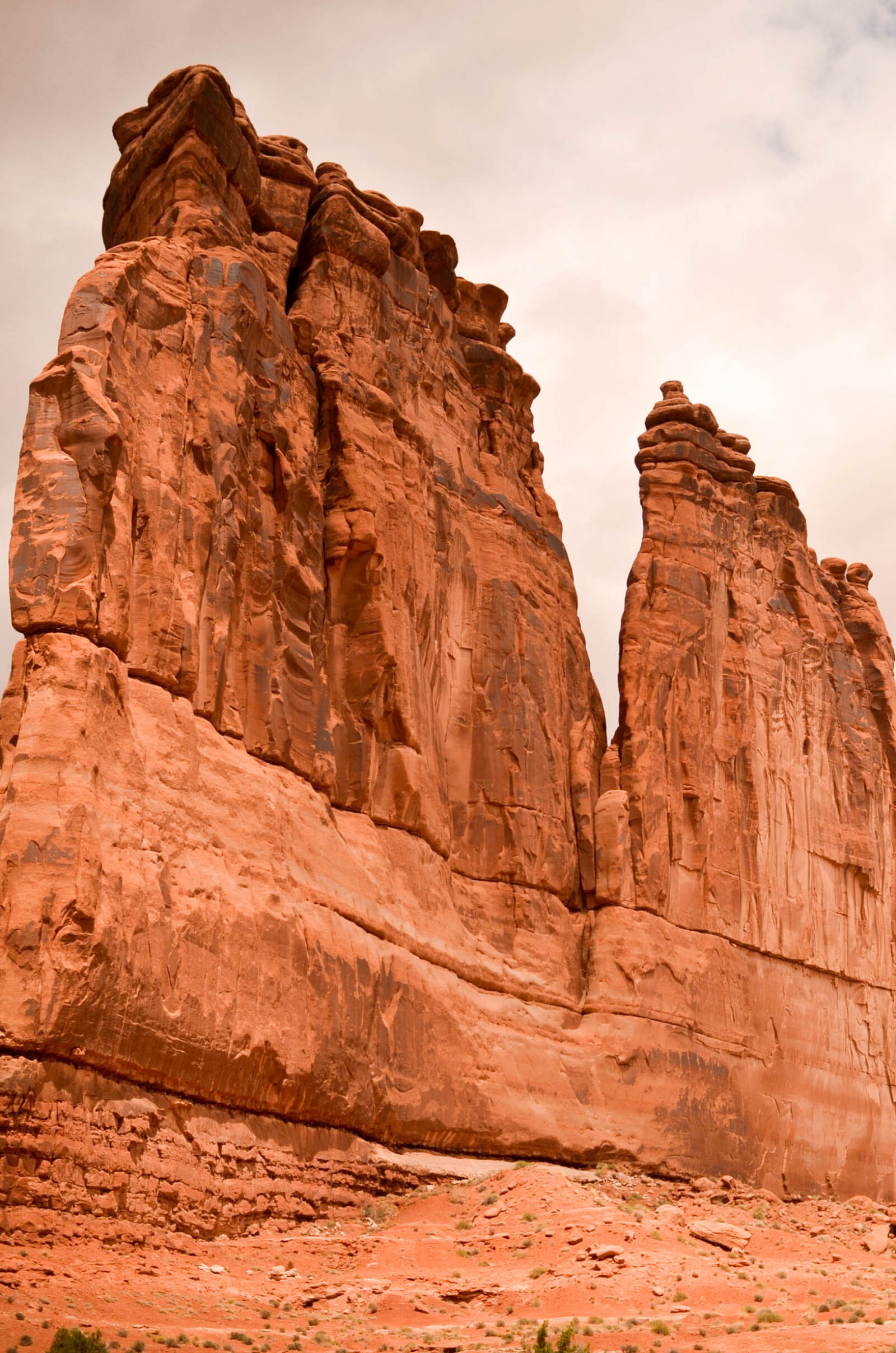 Nikon D7000 + Nikon AF-S DX Nikkor 35mm F1.8G sample photo. Arches, national, park, rock photography