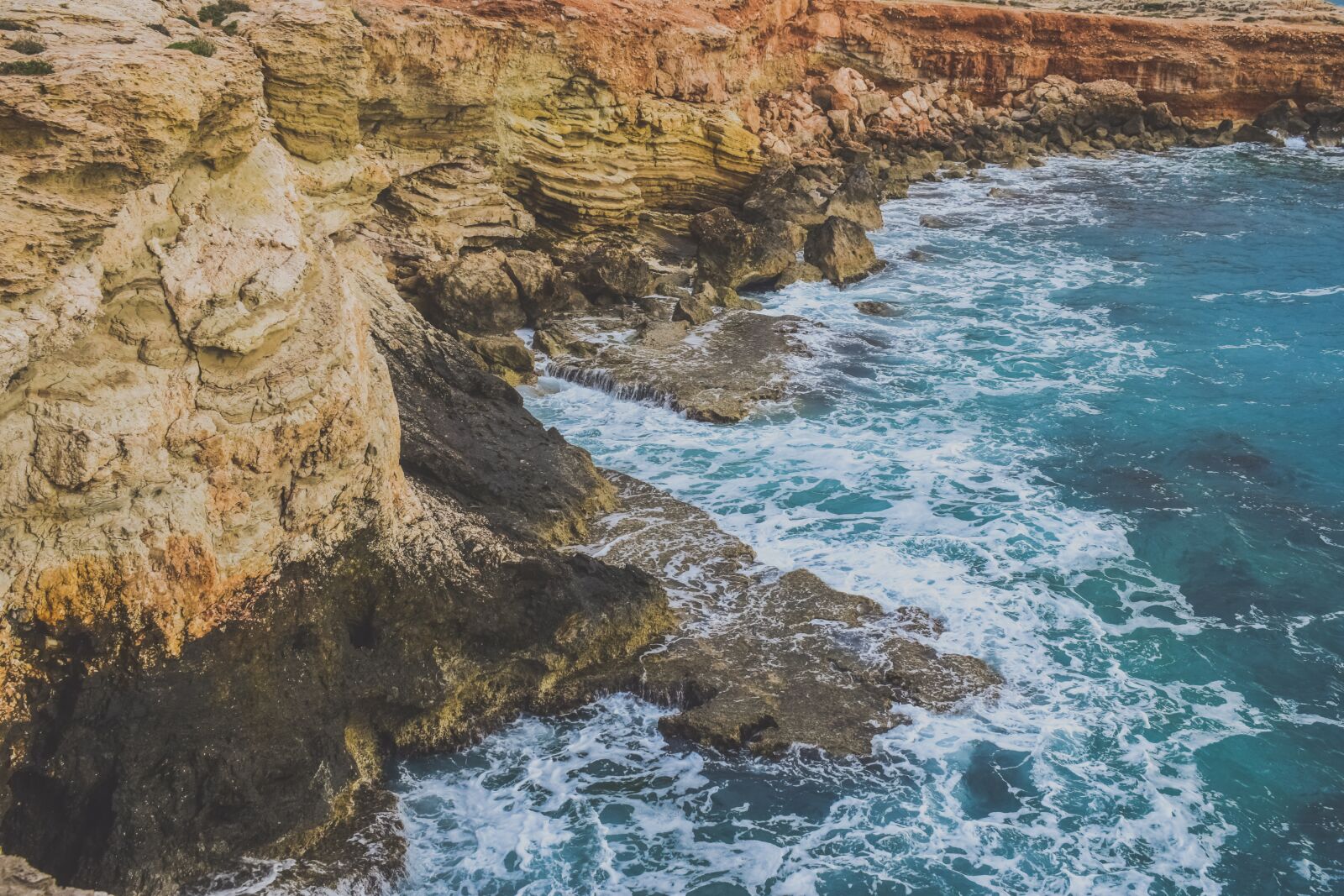 Nikon D3300 sample photo. Rocky coast, rough sea photography