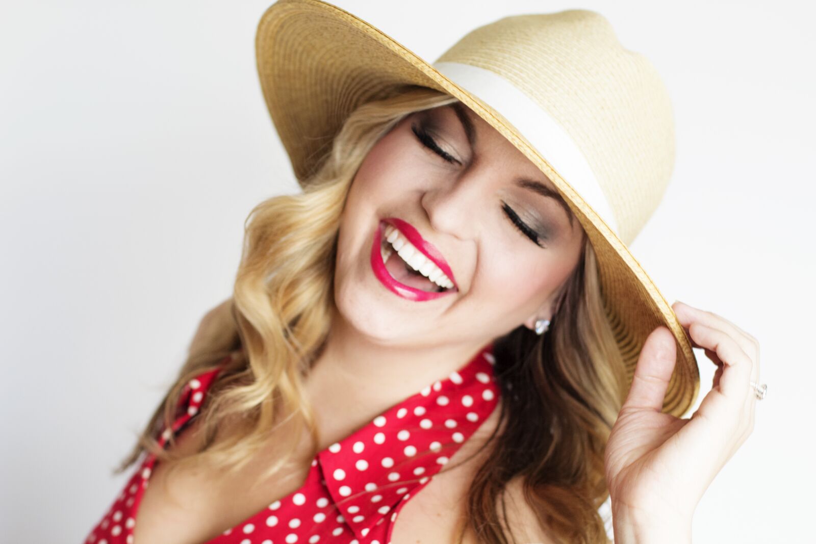 Canon EF 50mm F1.4 USM sample photo. Pretty girl, polka dot photography