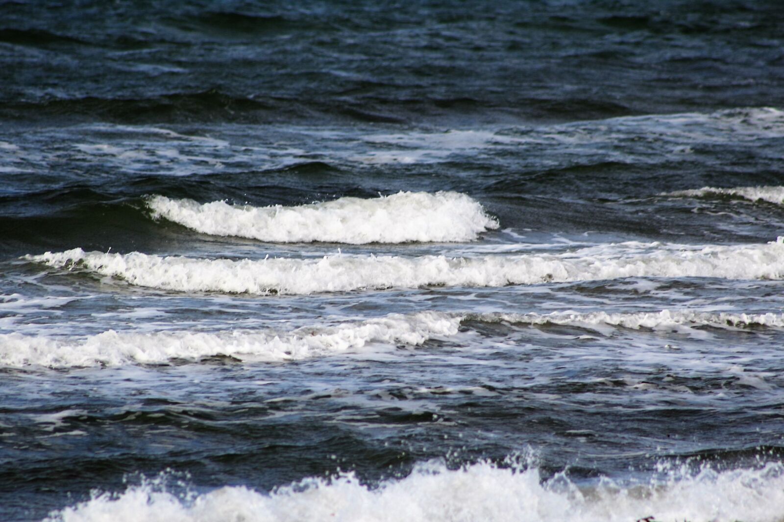 Canon EF 75-300mm f/4-5.6 sample photo. Water, wave, foam photography