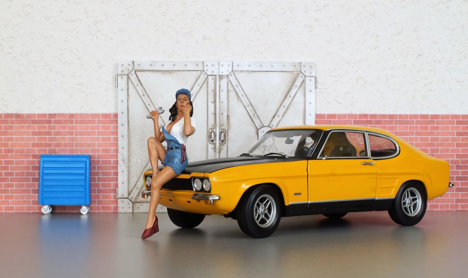 Sony DT 18-70mm F3.5-5.6 sample photo. Model car, ford, ford photography