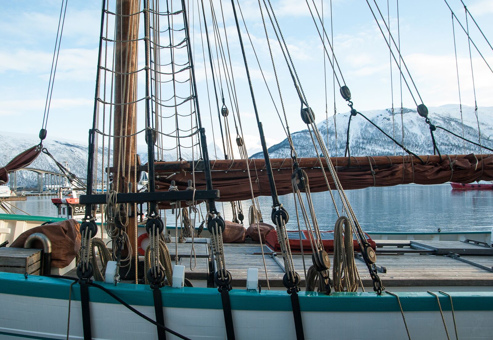 Pentax K10D sample photo. Norway, tromso, port photography