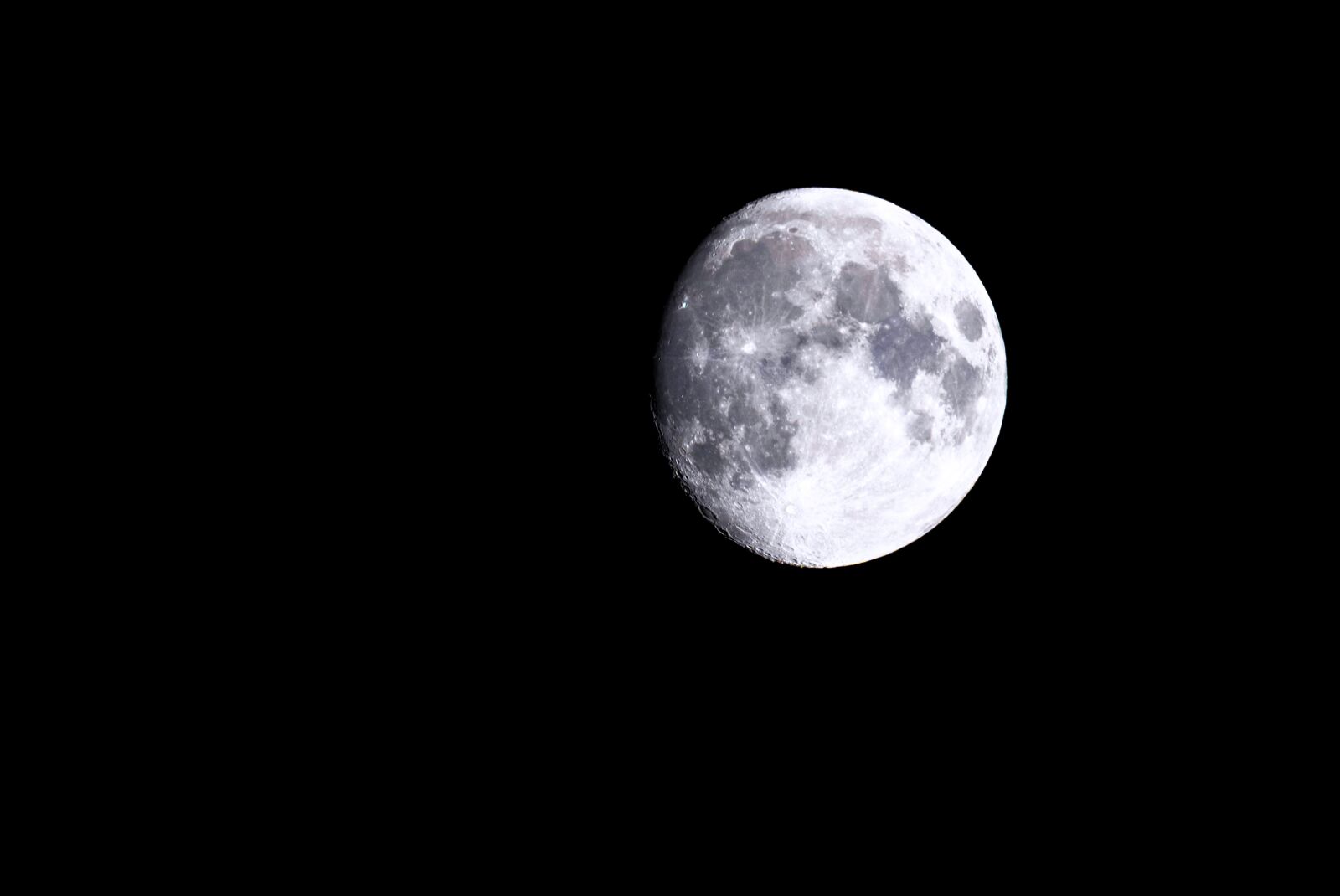 150-600mm F5-6.3 DG OS HSM | Contemporary 015 sample photo. Moon, night, moonlight photography