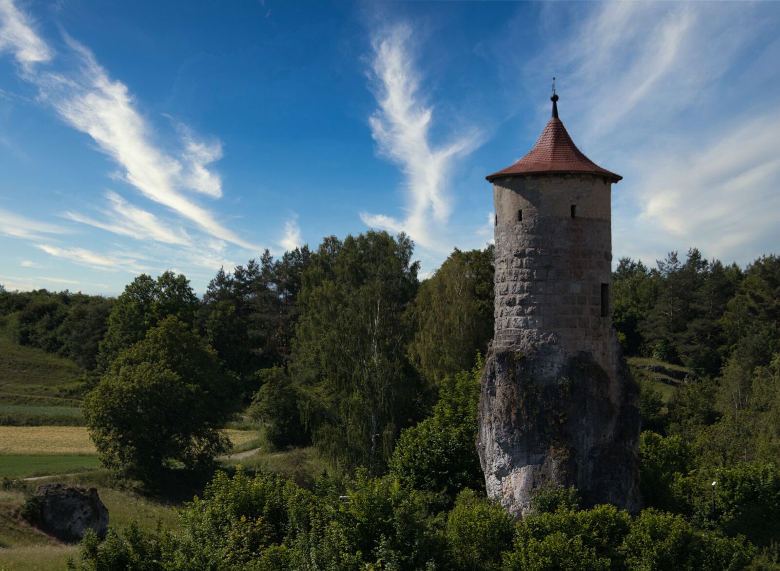 Canon EOS M100 sample photo. Tower, castle, ruin photography