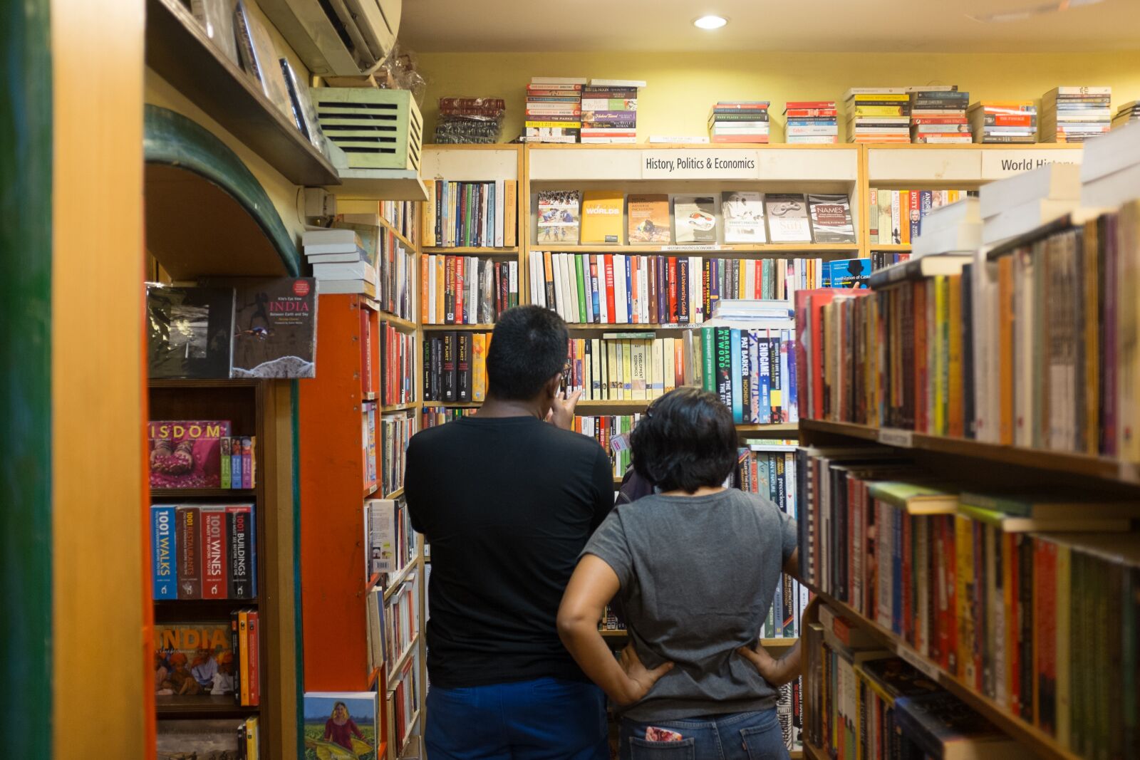 Fujifilm X100T sample photo. Bookstore, india, khan market photography