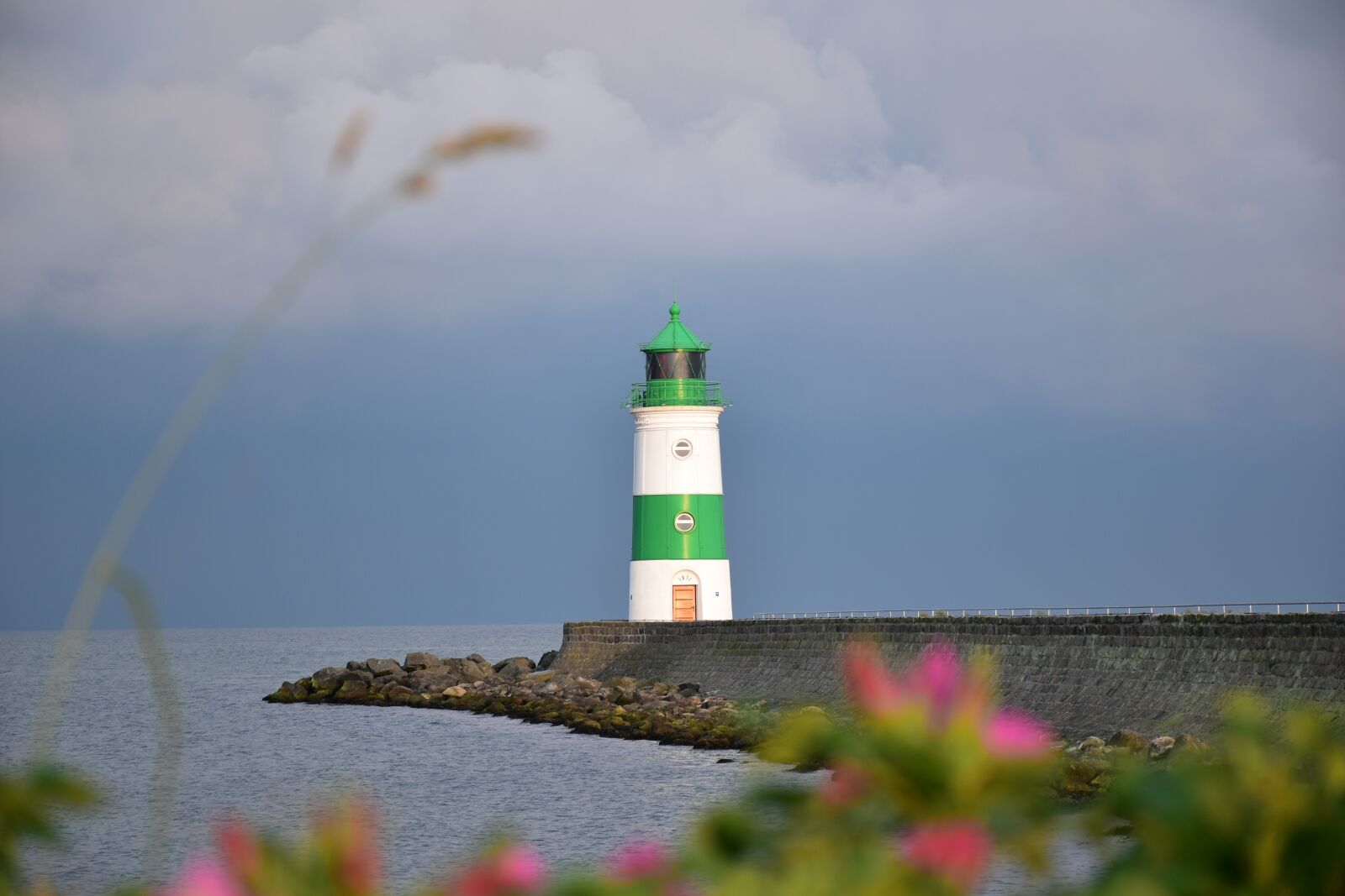 Nikon D5500 sample photo. Lighthouse, approximately, clouds photography