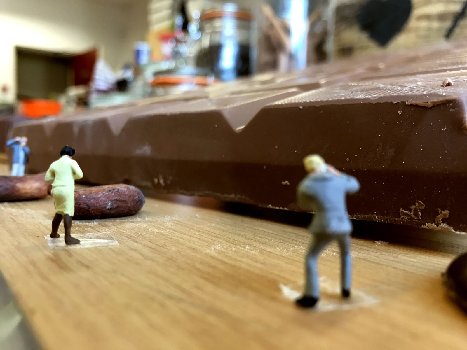 Apple iPhone 7 sample photo. Chocolate, giant, photographers photography
