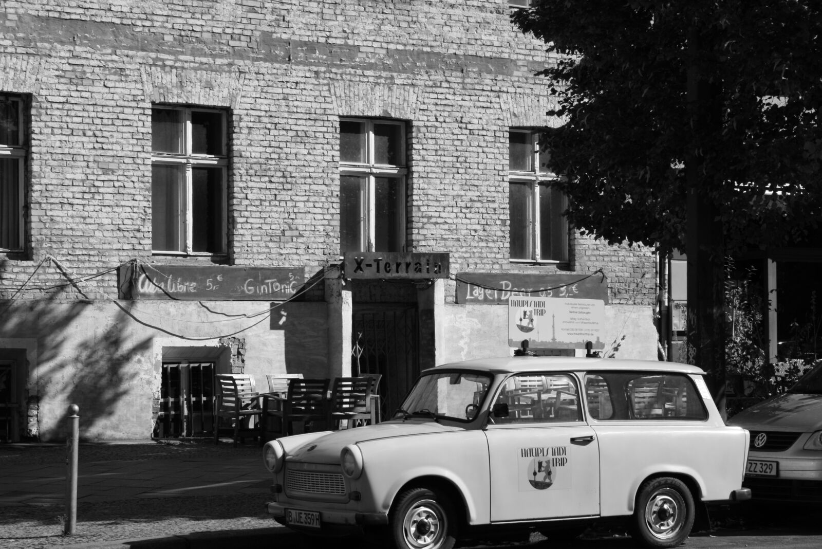Canon EOS 400D (EOS Digital Rebel XTi / EOS Kiss Digital X) sample photo. Berlin, summer, retro photography