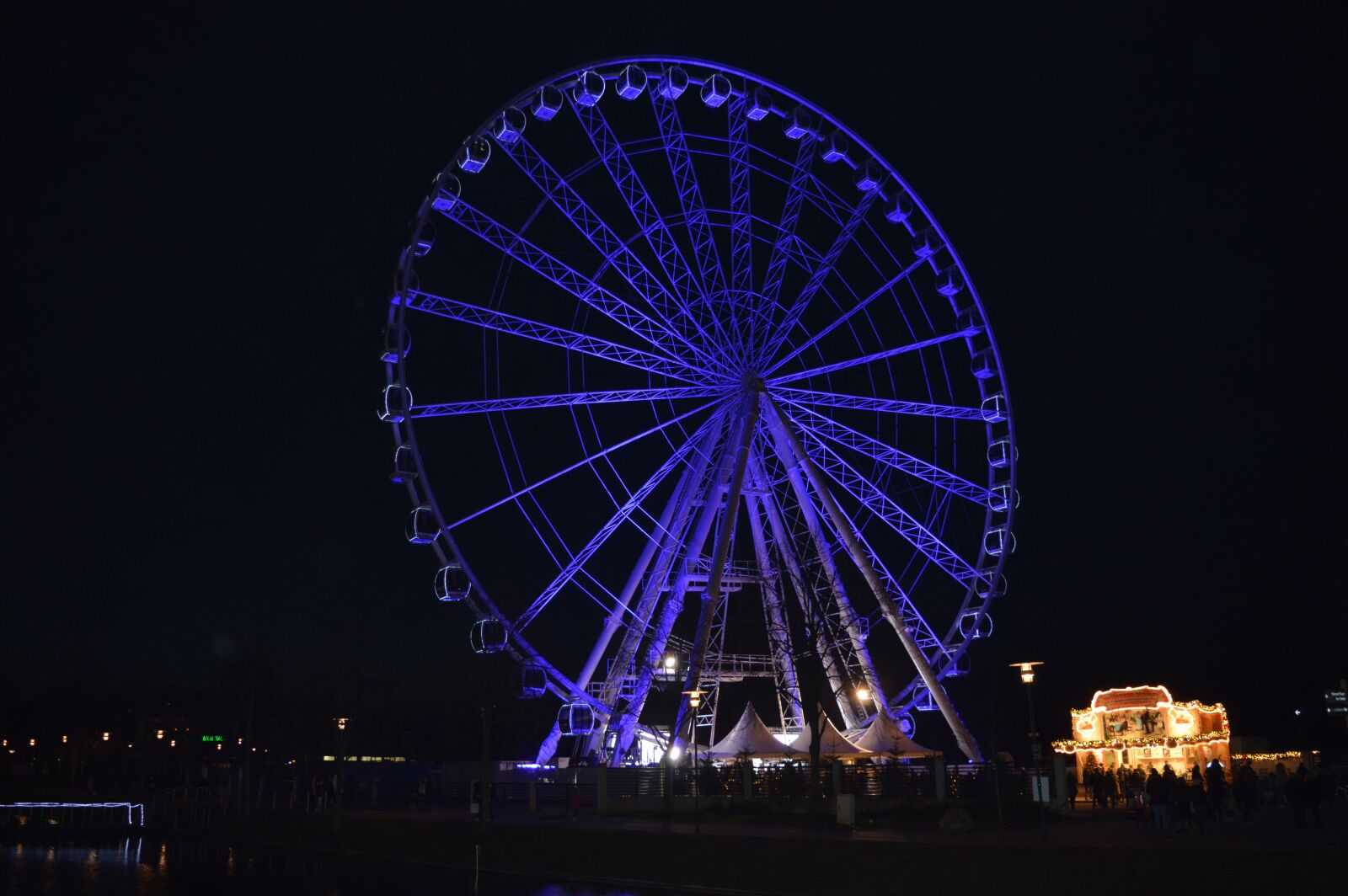 Nikon D3200 sample photo. Night, ferris wheel, city photography
