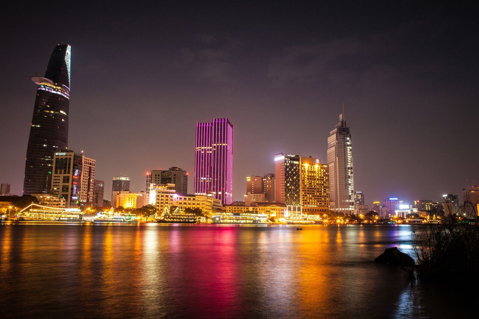 Canon EOS 5D sample photo. Saigon vietnam, saigon skylight photography