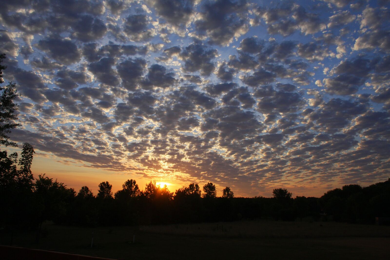 Canon EOS 40D sample photo. Sunset, clouds, sky photography