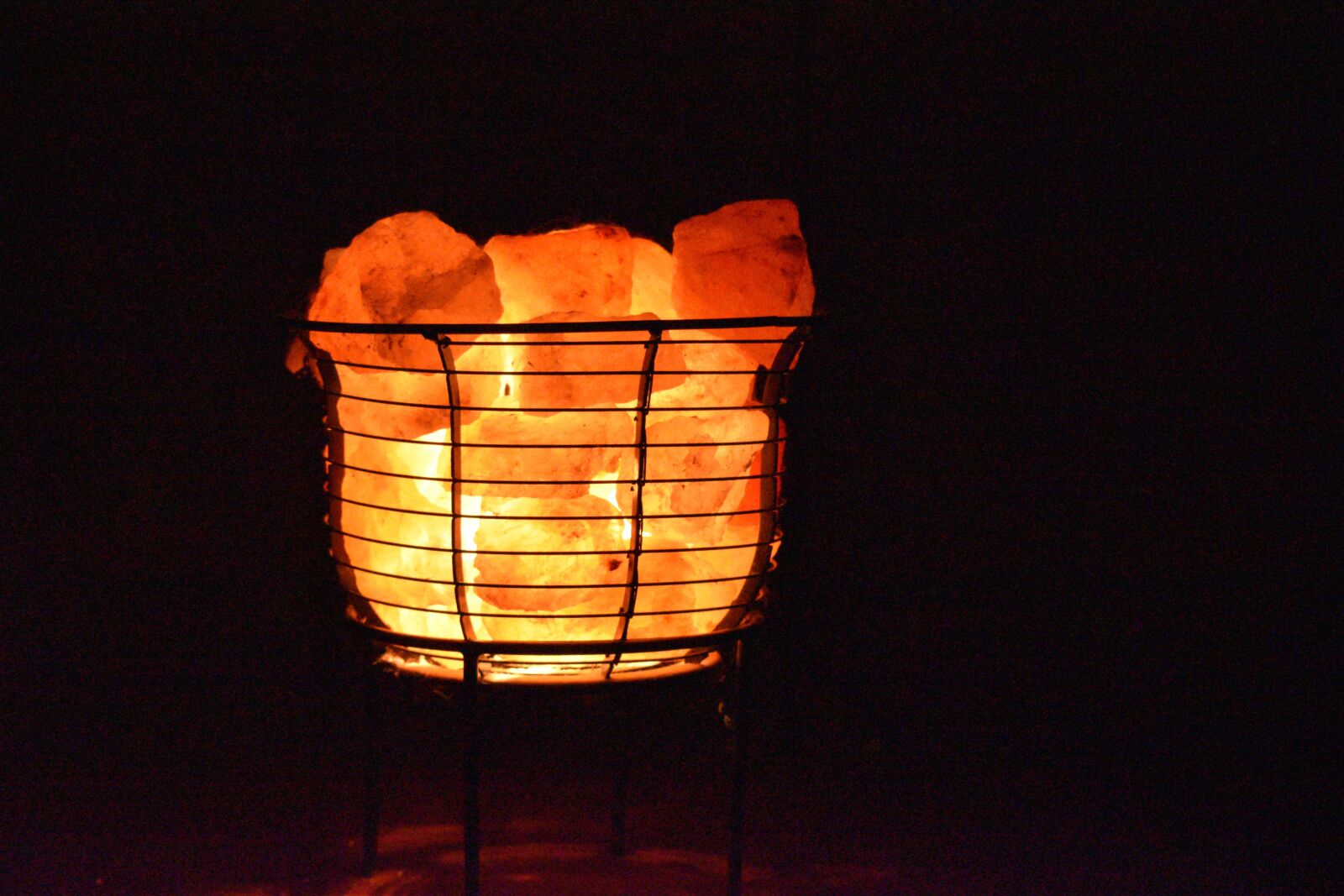 Nikon D3500 sample photo. Himalayan rock, salt, lamp photography