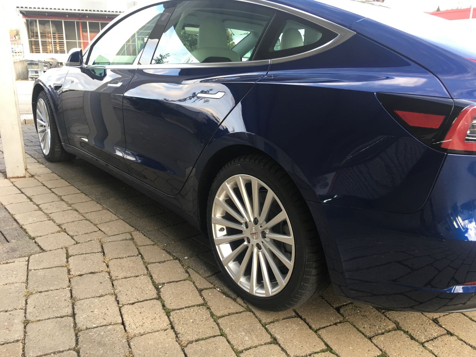 iPhone 6s Plus back camera 4.15mm f/2.2 sample photo. Tesla, electric car, model3 photography
