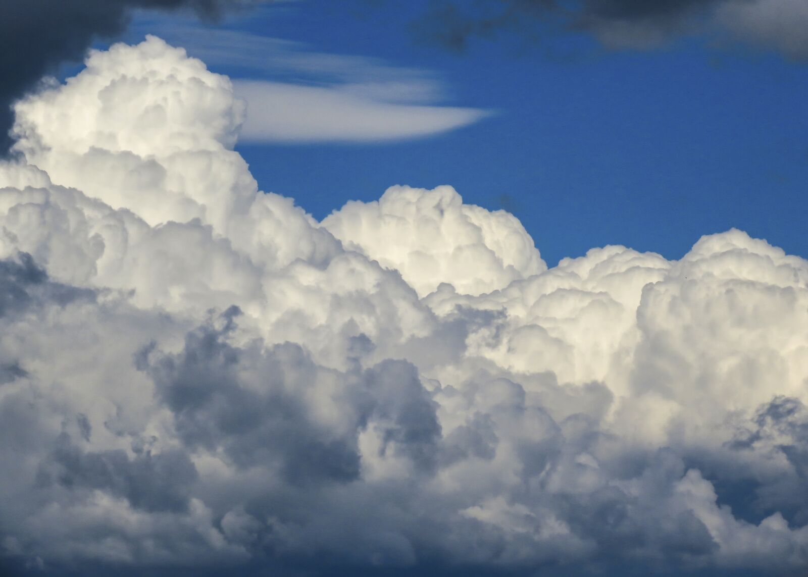 Canon PowerShot SX60 HS sample photo. Cloud, sky, weather photography