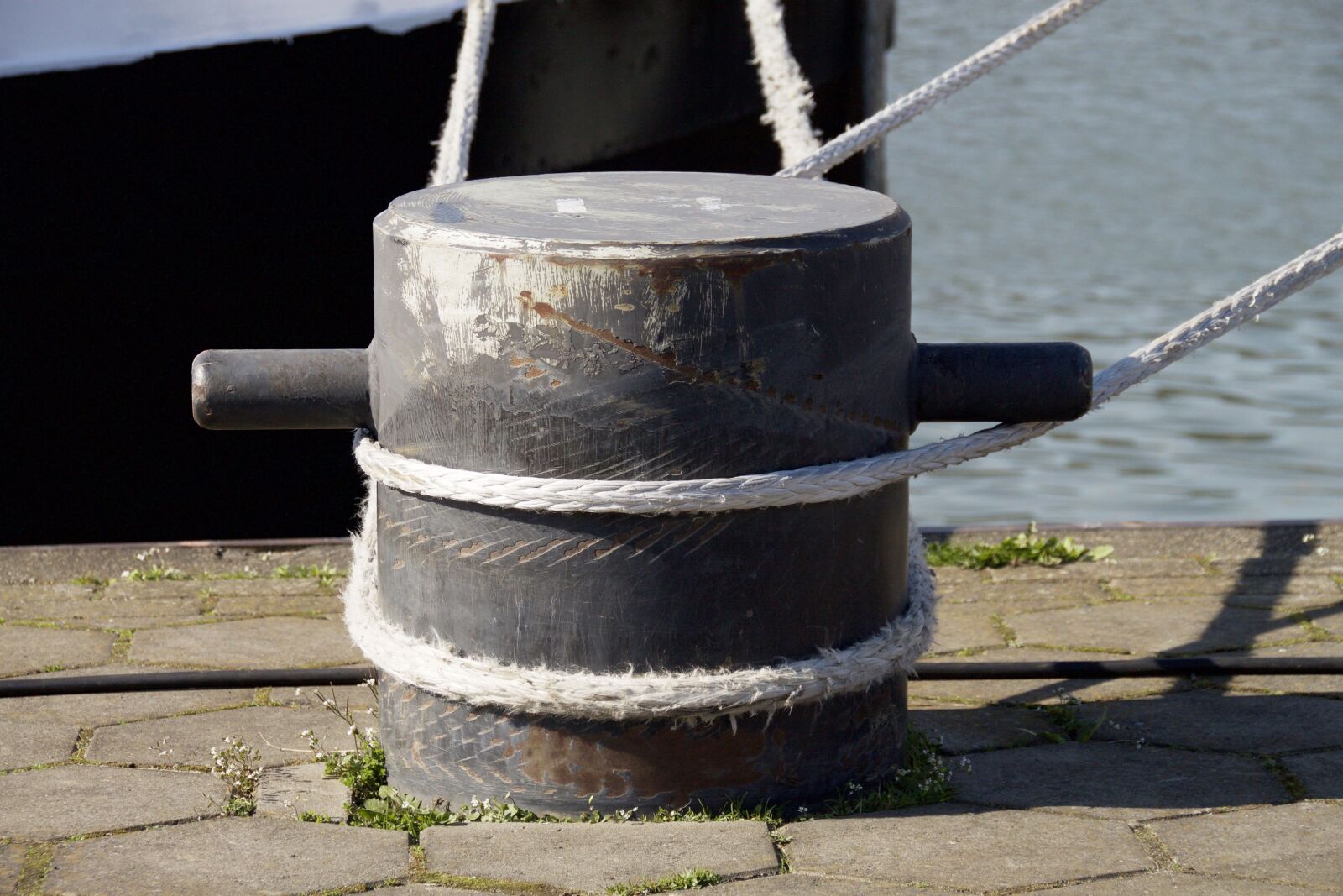 Canon EOS 500D (EOS Rebel T1i / EOS Kiss X3) sample photo. Bolder, port, ships photography