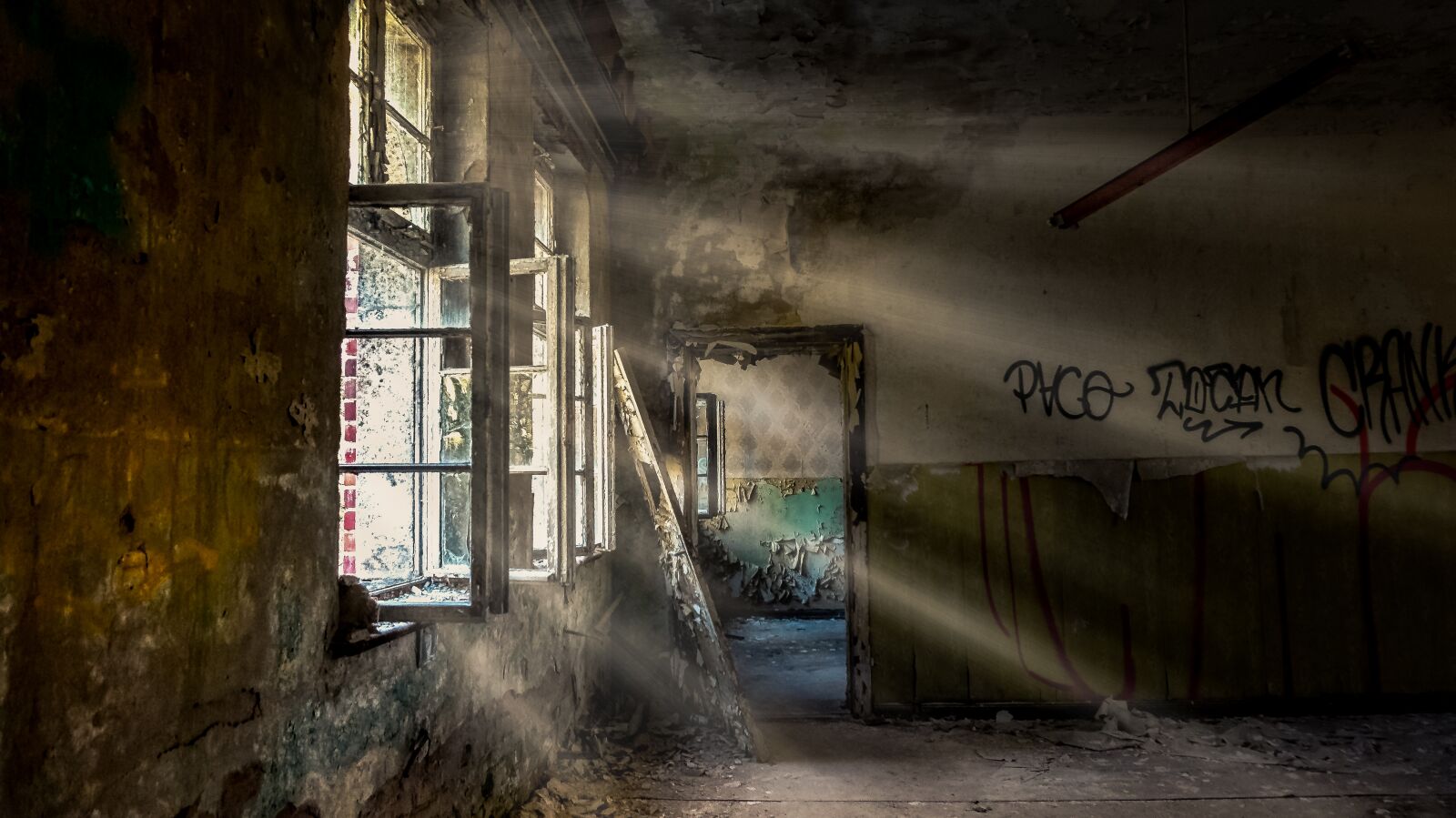 Sony Alpha a5000 (ILCE 5000) sample photo. Darkness, light, abandoned photography