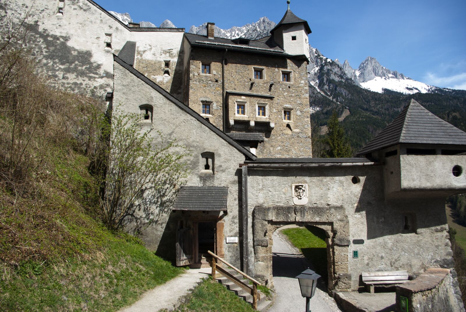 Samsung GX-10 sample photo. Castle throw, fortress, wall photography