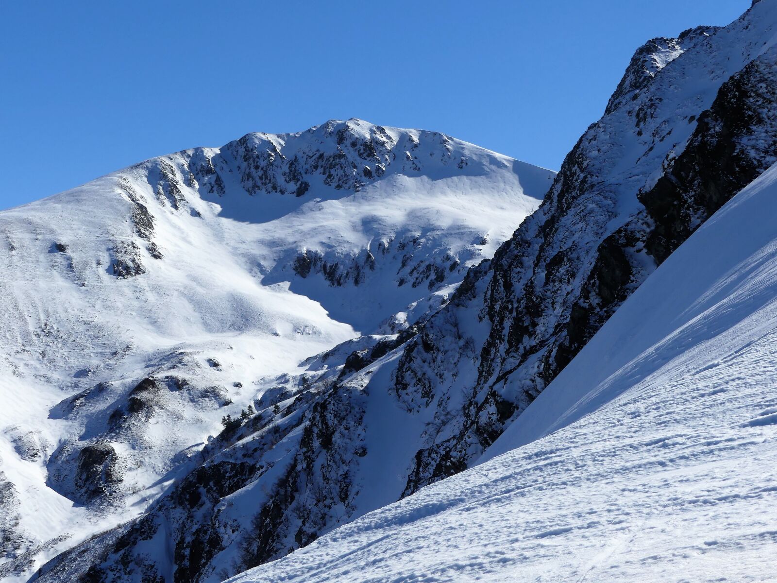Panasonic Lumix DMC-FZ300 sample photo. Landscape, winter, mountain photography