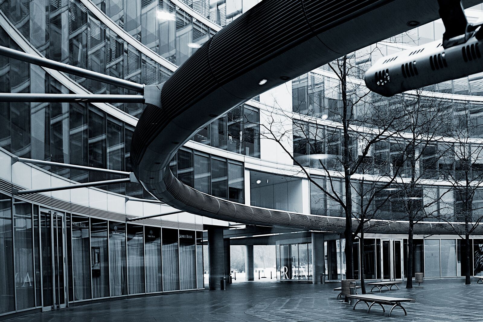 Canon EOS 6D Mark II sample photo. Warsaw, poland, city photography