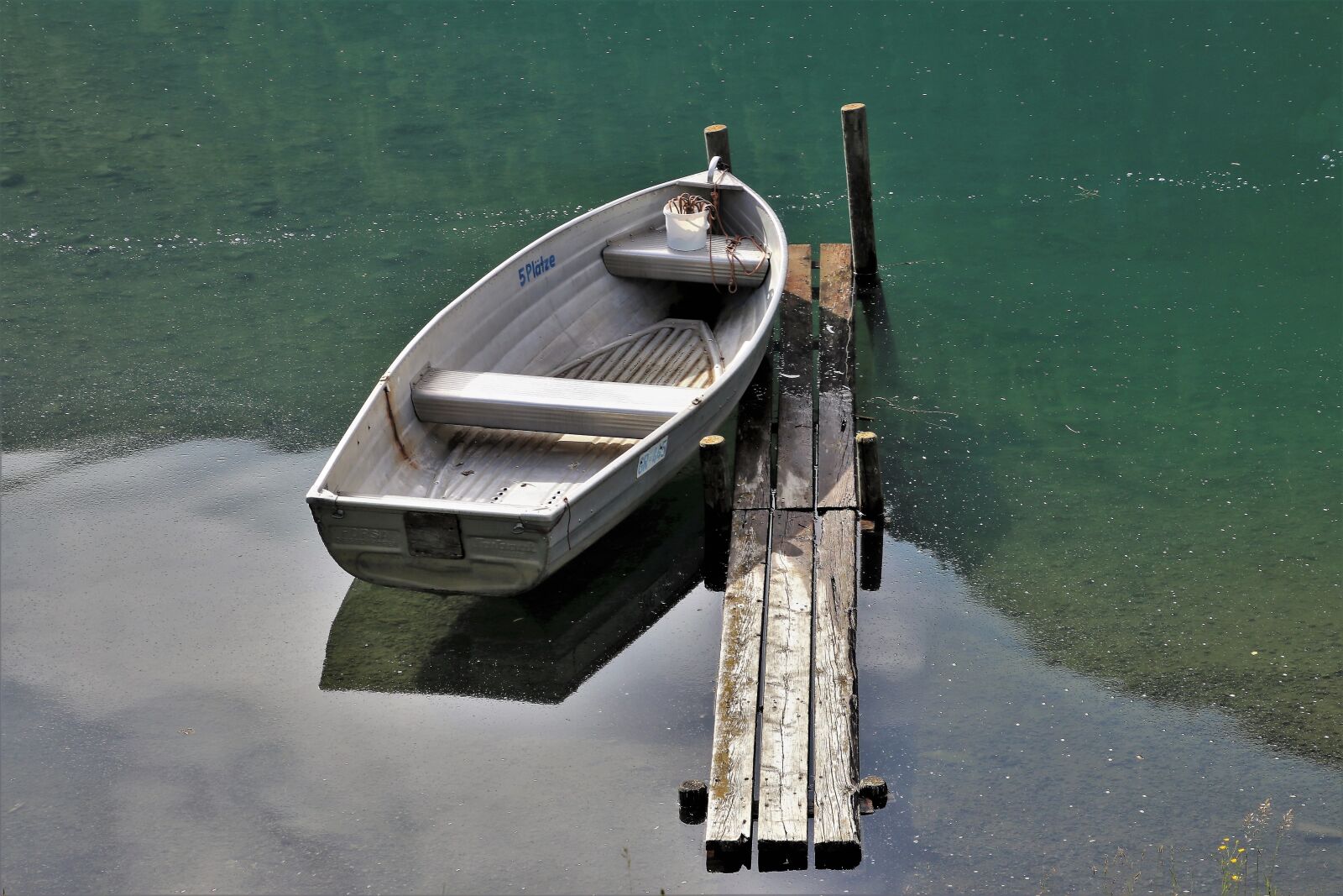 Canon EOS 80D sample photo. Boat, haven, lake photography