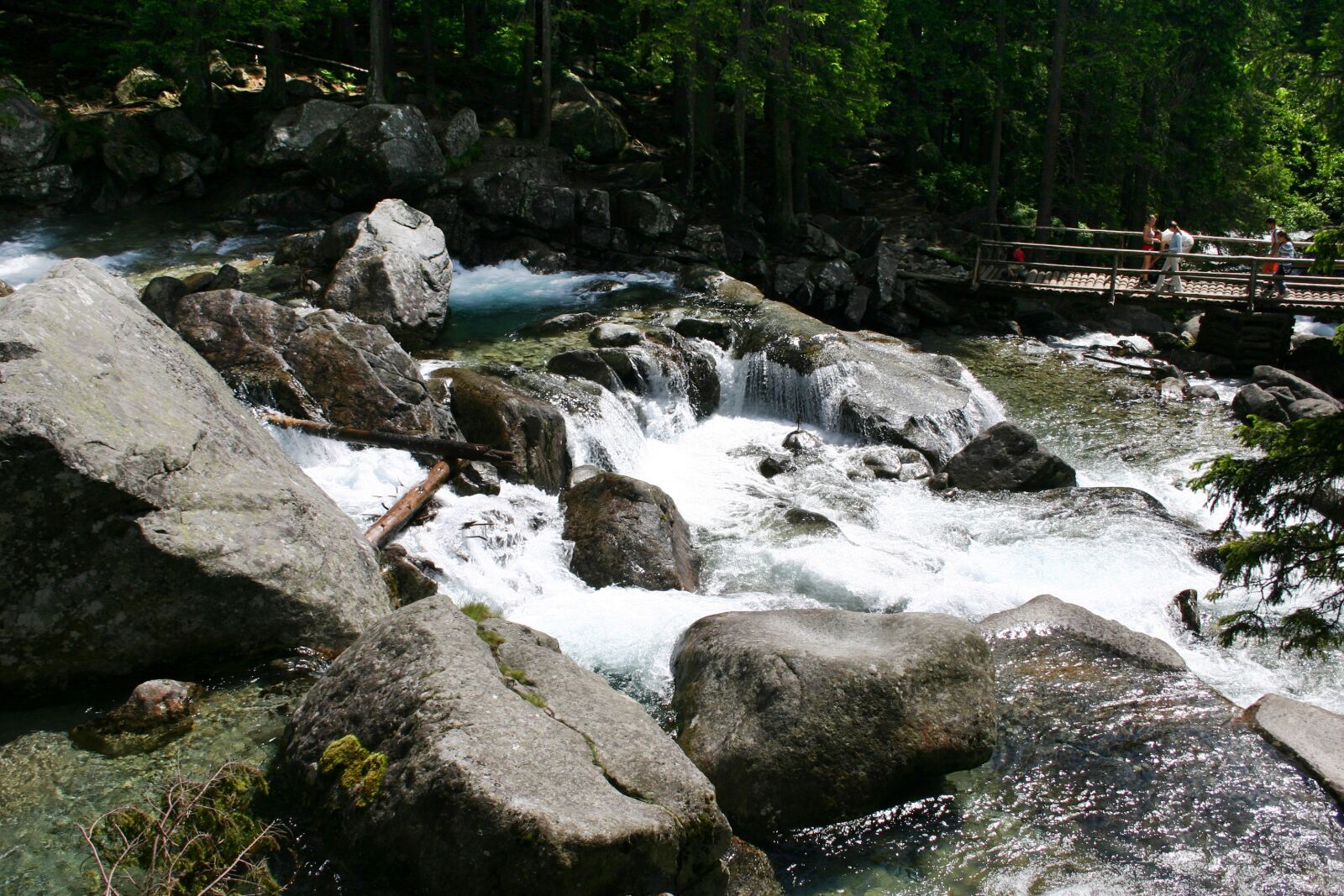 Canon EOS 300D (EOS Digital Rebel / EOS Kiss Digital) sample photo. Vysoké tatry, tourism, slovakia photography