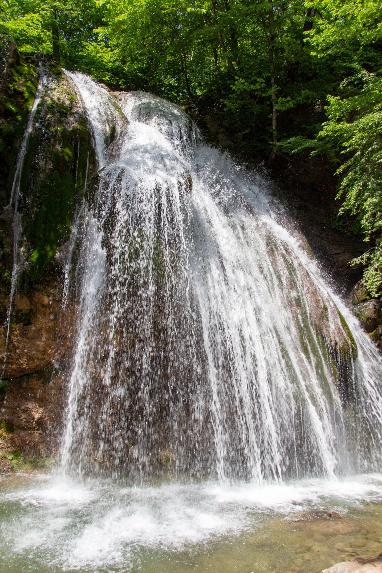 Canon EOS 650D (EOS Rebel T4i / EOS Kiss X6i) + Canon TS-E 90mm F2.8 Tilt-Shift sample photo. Waterfall, mountains, nature photography