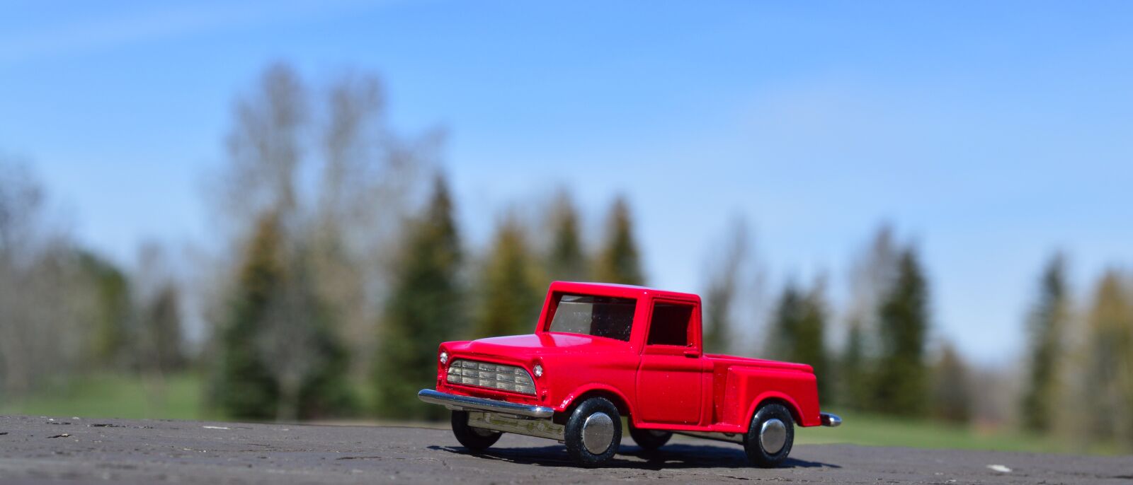 Nikon D3200 sample photo. Truck, red, toy photography