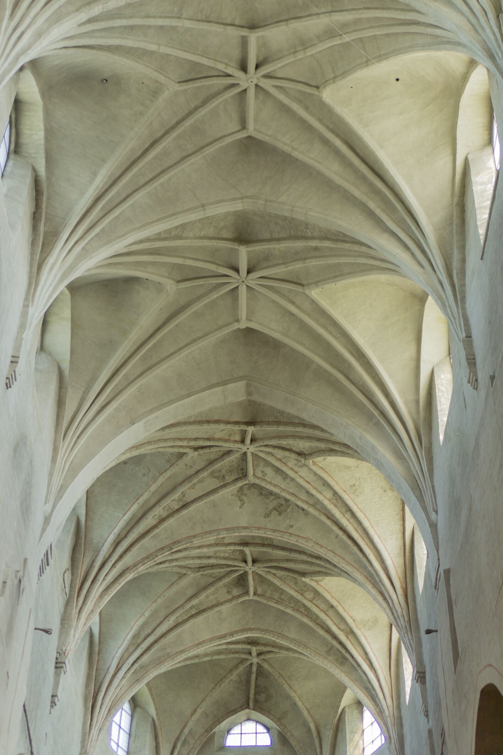 Sony a6000 + Sony E 35mm F1.8 OSS sample photo. Turku cathedral, arches, the photography