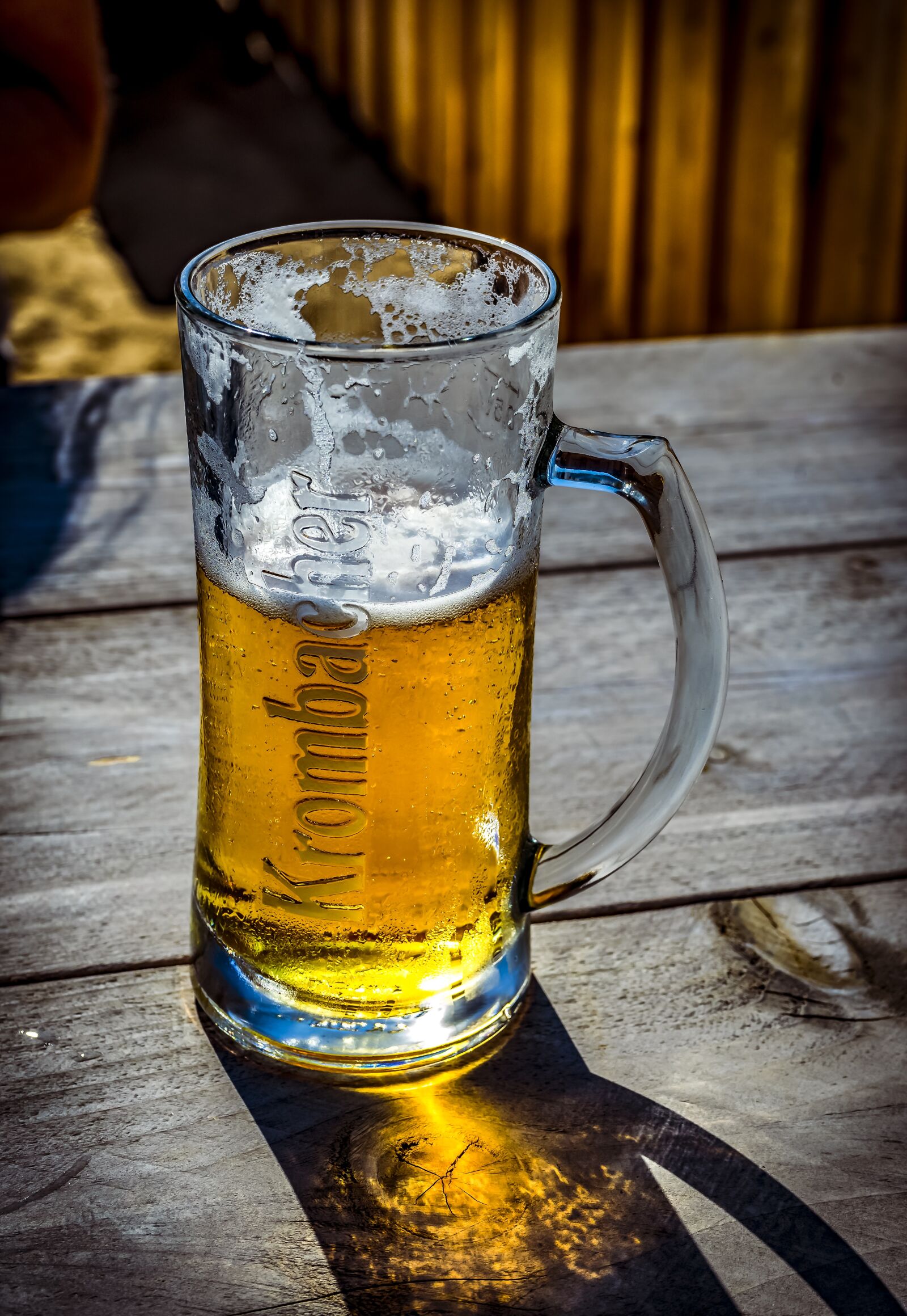 Sony a7 II + Sony FE 28-70mm F3.5-5.6 OSS sample photo. Beer, refreshment, thirst photography