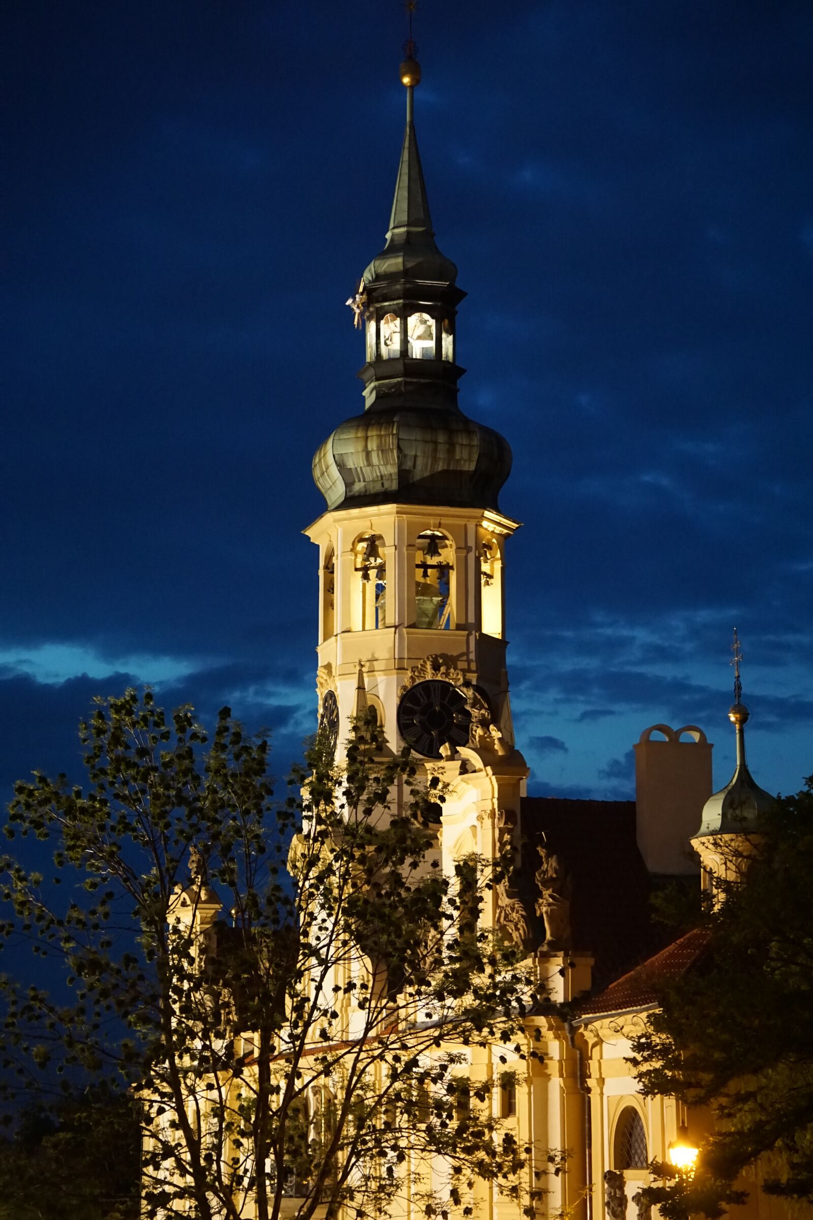 Sony E 55-210mm F4.5-6.3 OSS sample photo. Church, night, prague photography