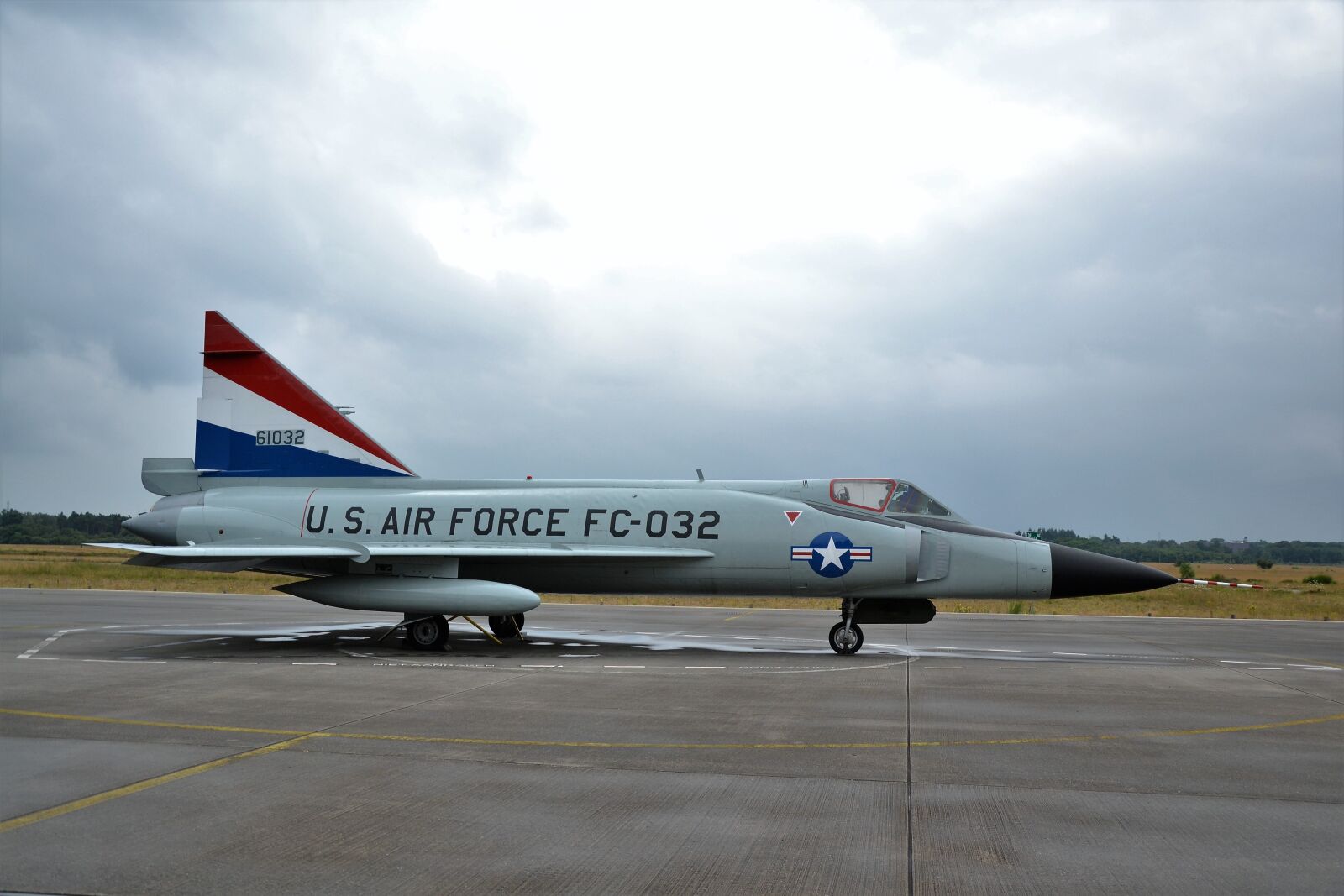 Nikon D3100 sample photo. Plane, america, museum photography