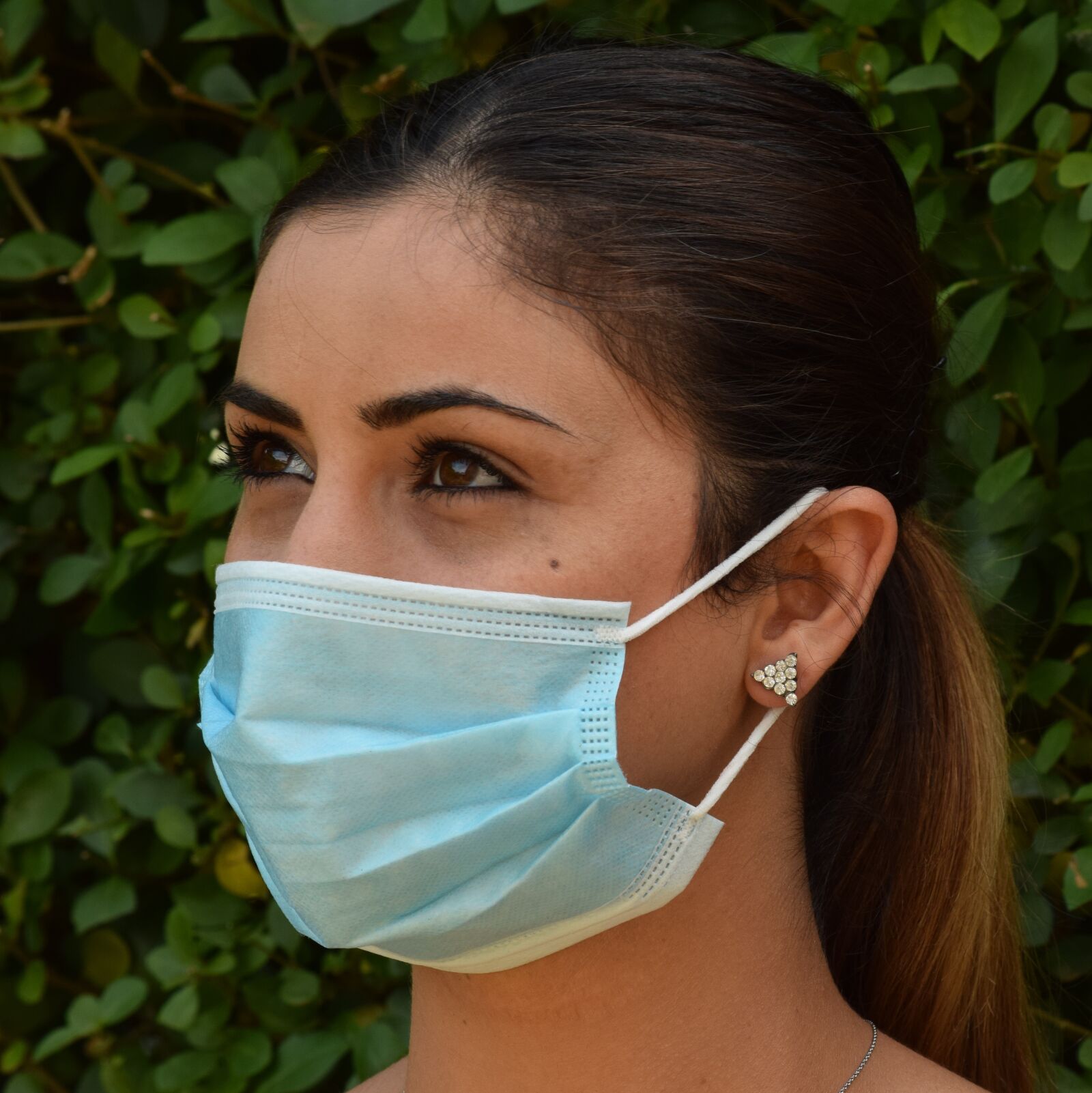 Nikon D5300 sample photo. Protective mask, corona, feline photography