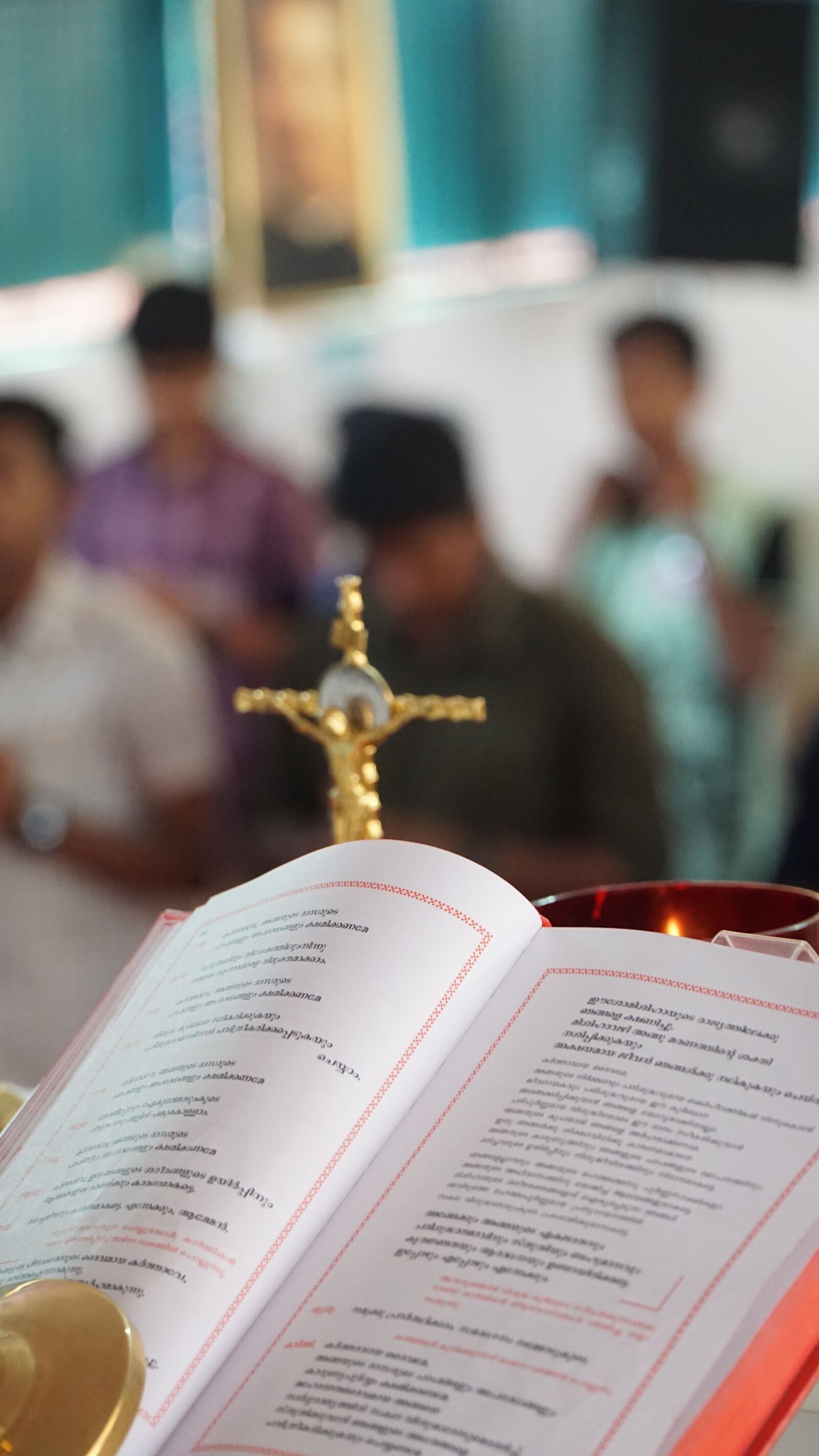 Sony a6000 + Sony E PZ 18-105mm F4 G OSS sample photo. Bible, christianity, jesus photography