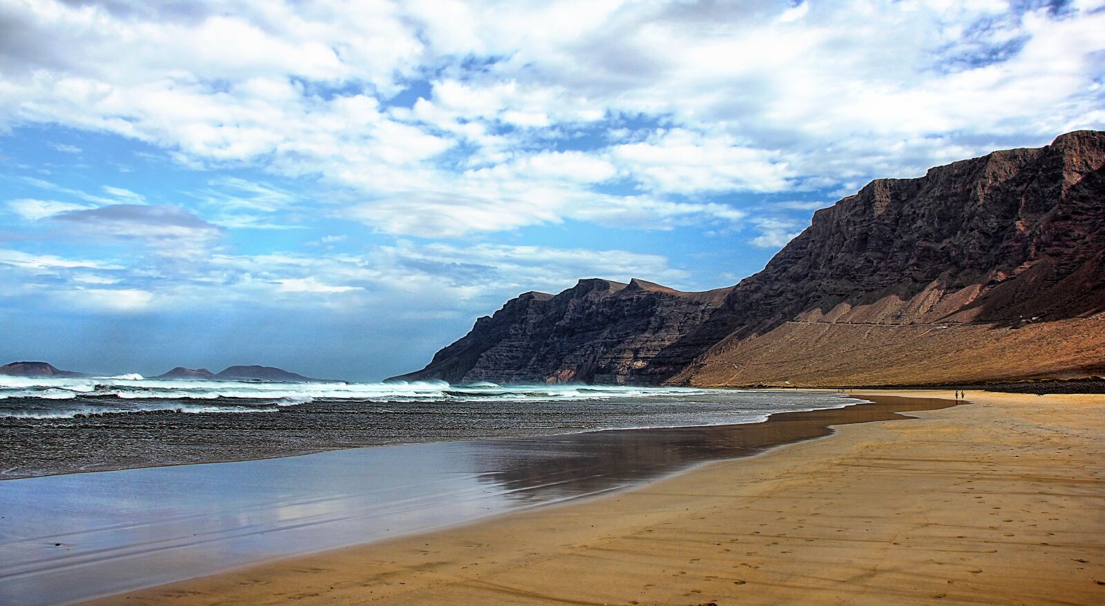 Canon EOS 550D (EOS Rebel T2i / EOS Kiss X4) sample photo. Beach, lanzarote, coast photography