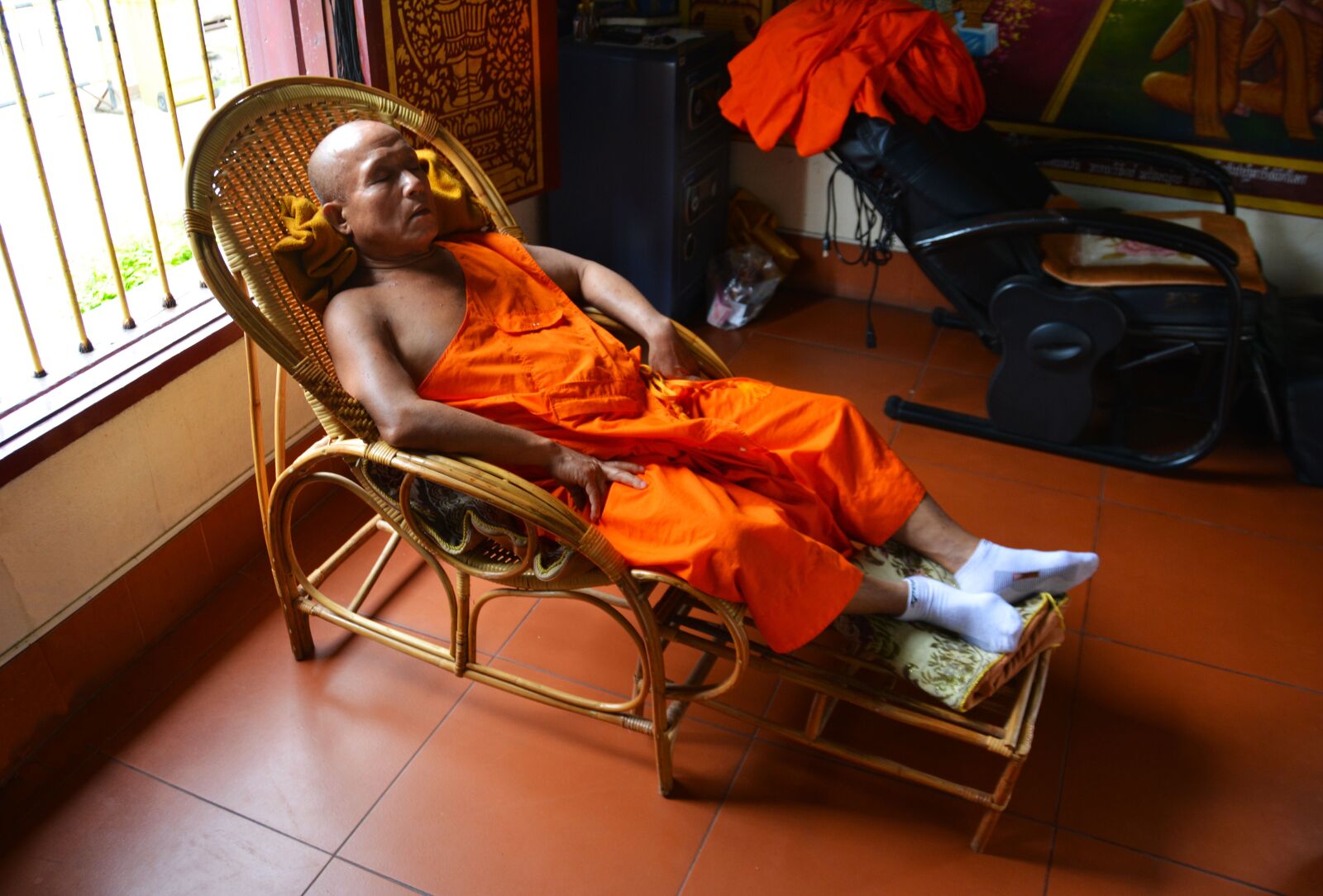 Nikon D5200 sample photo. Monk, sleeping, temple photography