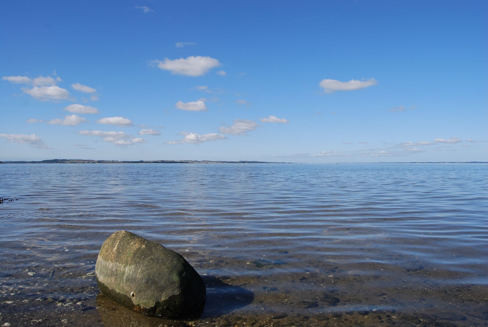 Nikon D40X sample photo. Water, stone, the limfjord photography