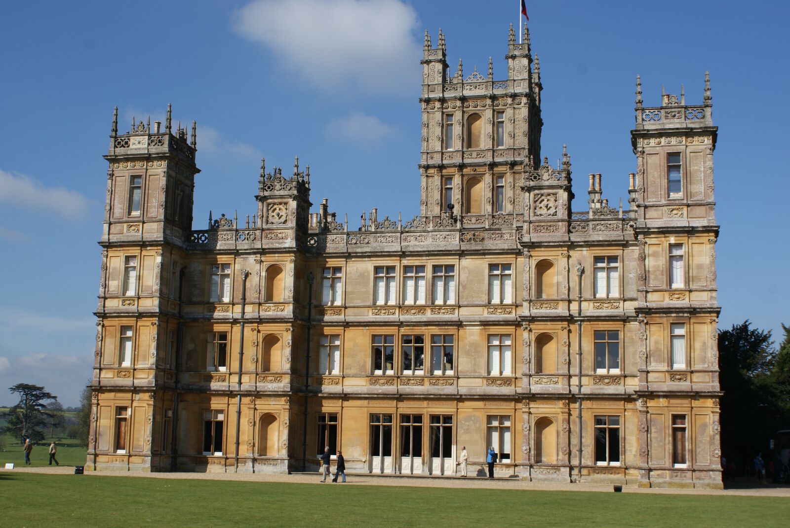 Sony Alpha DSLR-A300 sample photo. Highclere, castle, berkshire photography