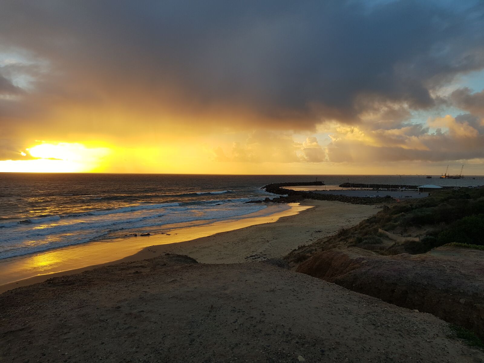 Samsung Galaxy S8 sample photo. Beach, sunset, sea photography