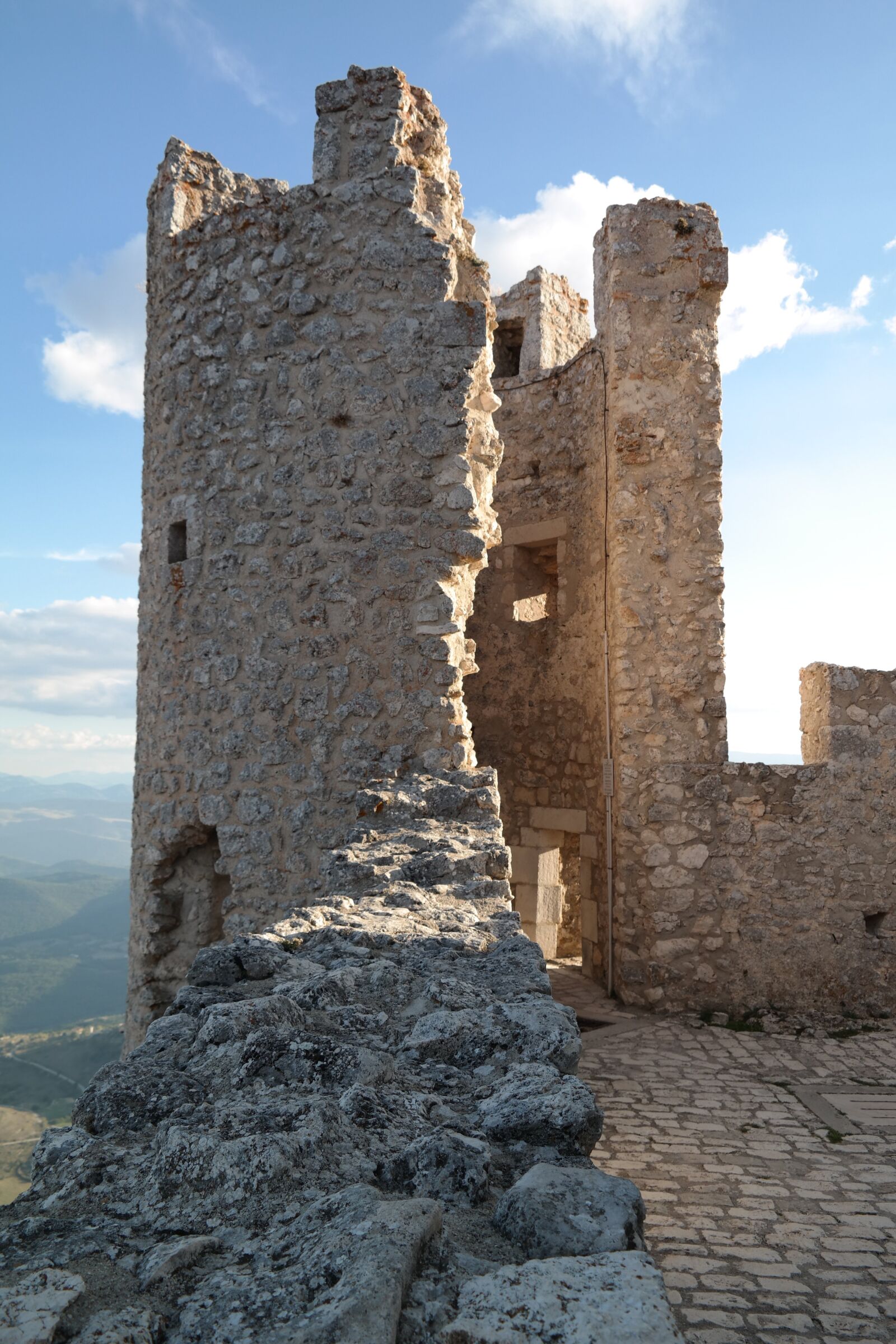 Samsung NX30 sample photo. Rocca calascio, castle, walls photography