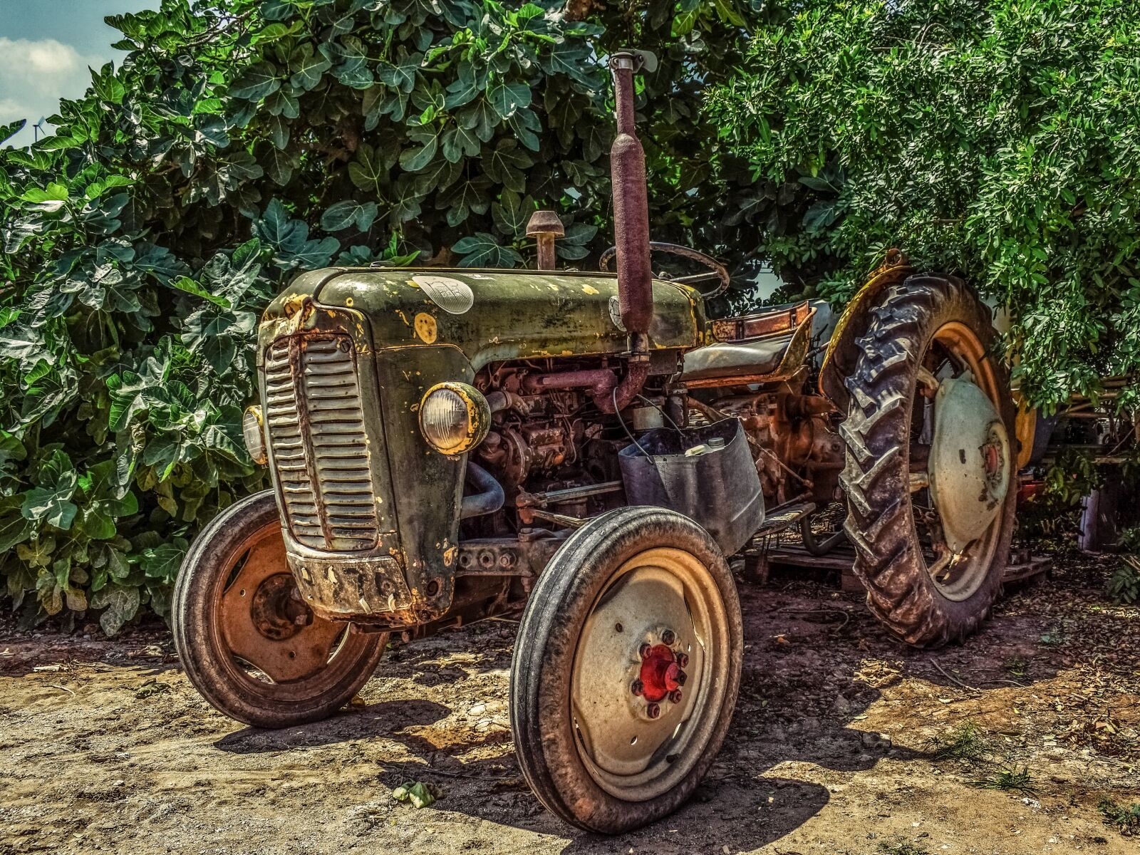 Nikon D3300 sample photo. Tractor, farm, countryside photography