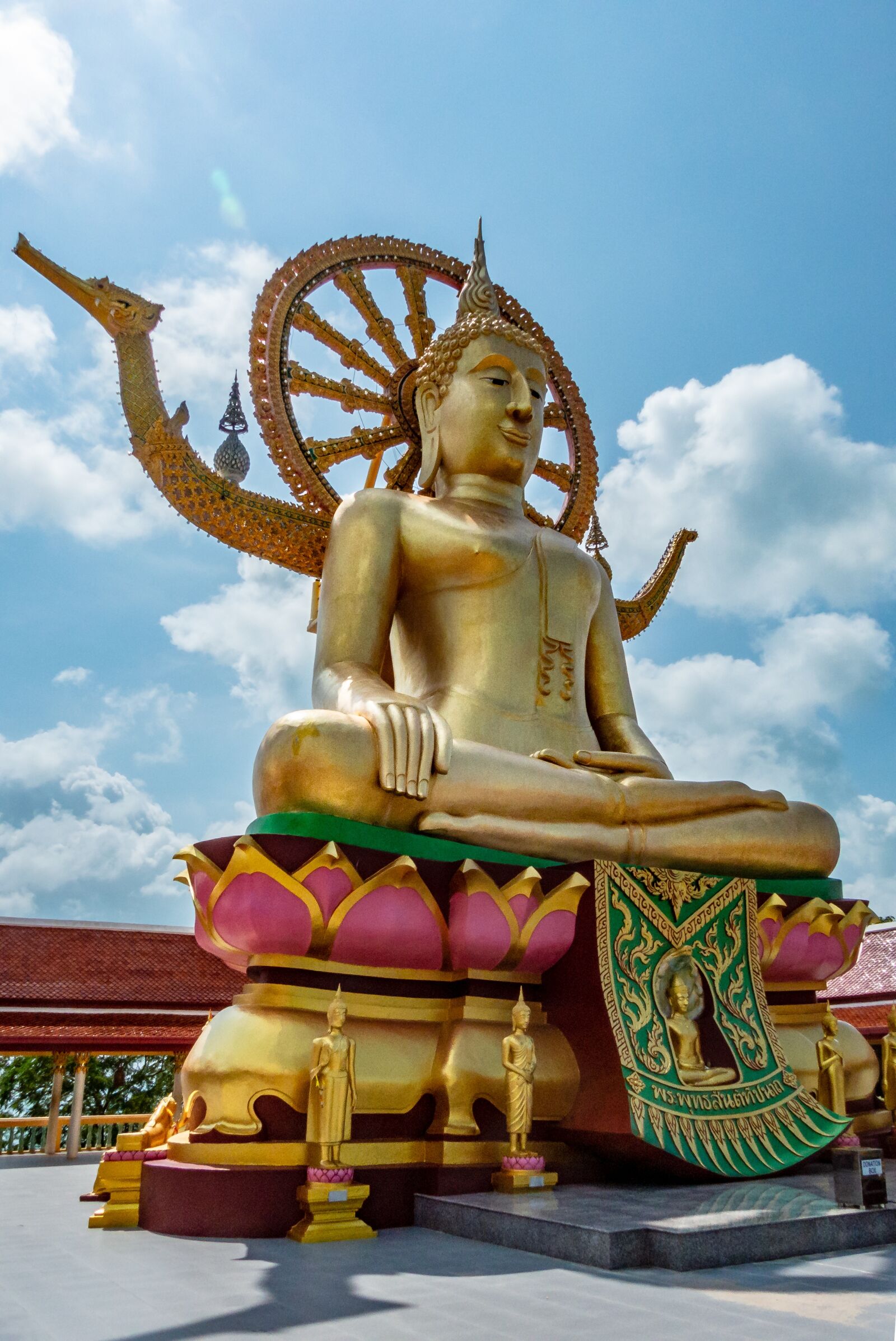 Panasonic Lumix DMC-FZ200 sample photo. Travel, sculpture, sky photography