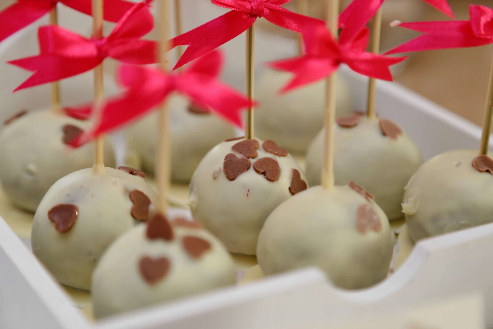 Canon EF 24-105mm F4L IS USM sample photo. Chocolate, delicious, lollipop, sticks photography