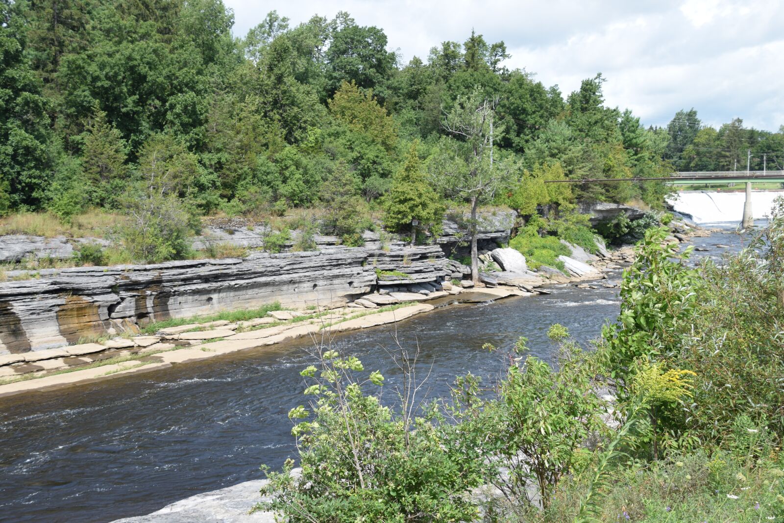 Nikon D5300 sample photo. River ledge, waterway, scenic photography