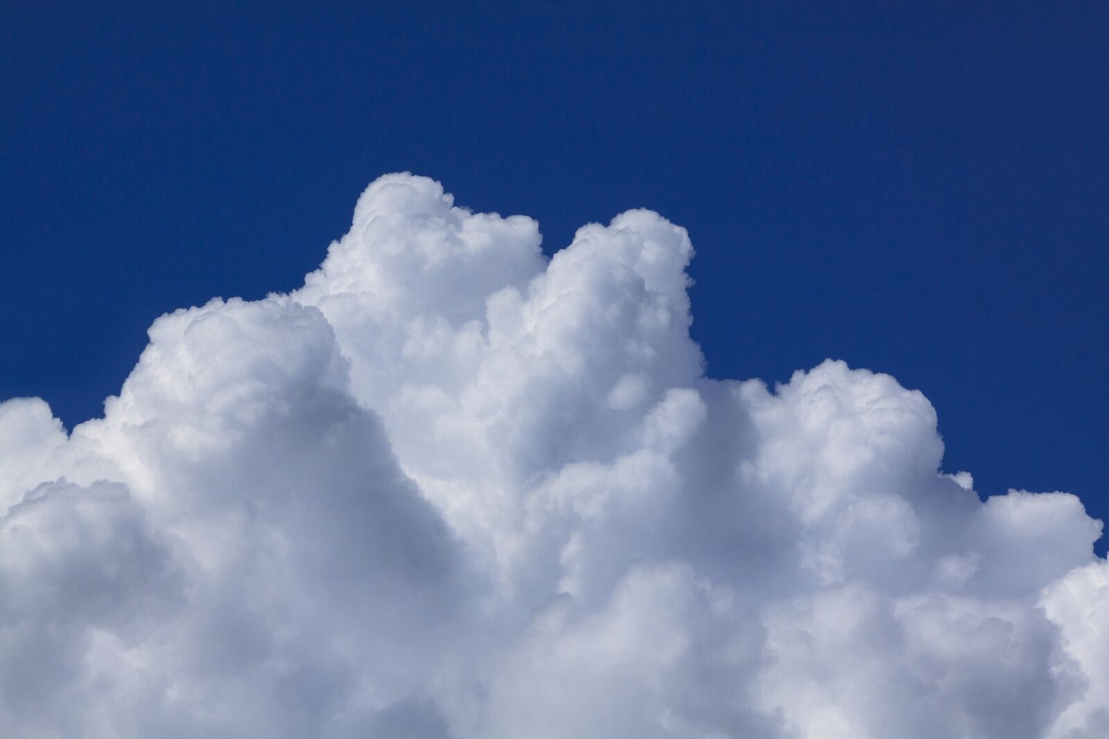 Canon EOS 50D sample photo. Clouds, sky, blue photography