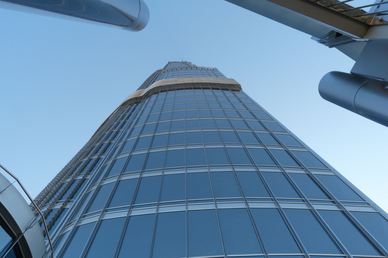 Panasonic Lumix DMC-FZ40 (Lumix DMC-FZ45) sample photo. Burj, skyscraper, sky photography