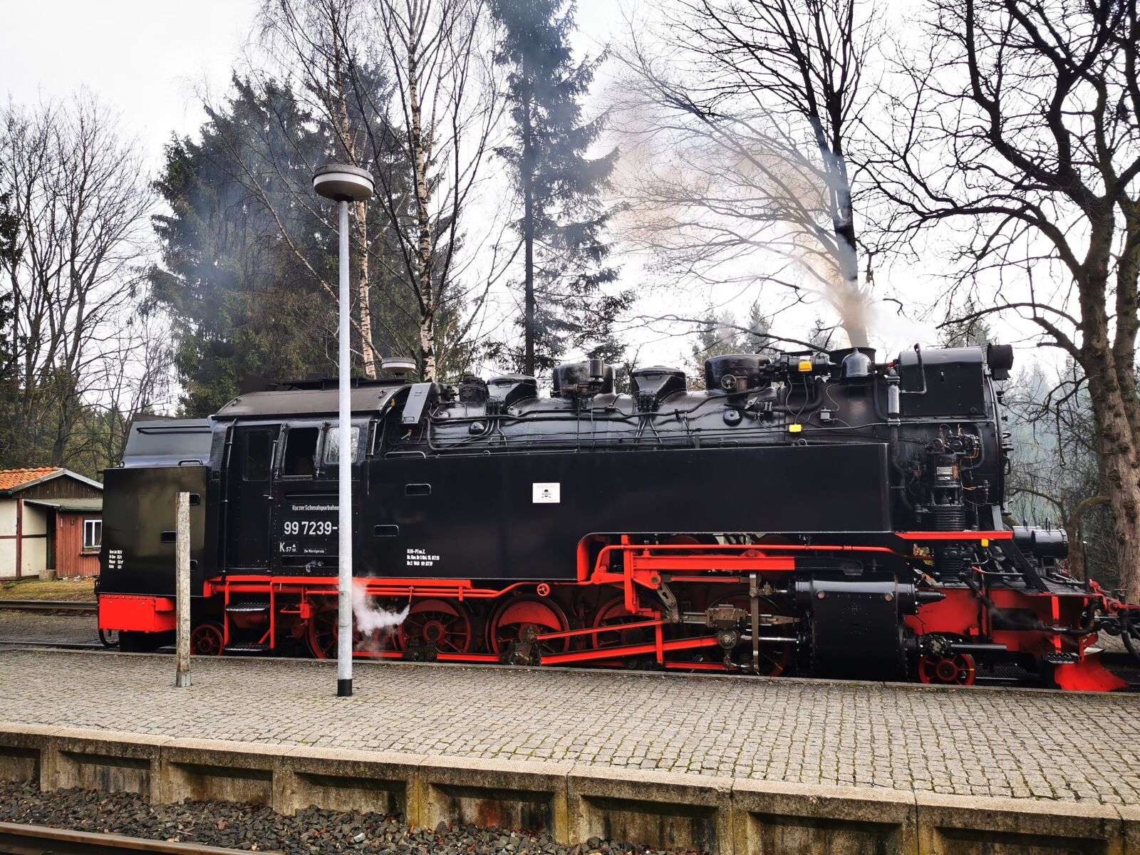 HUAWEI P30 Pro sample photo. Steam locomotive, resin, brocken photography