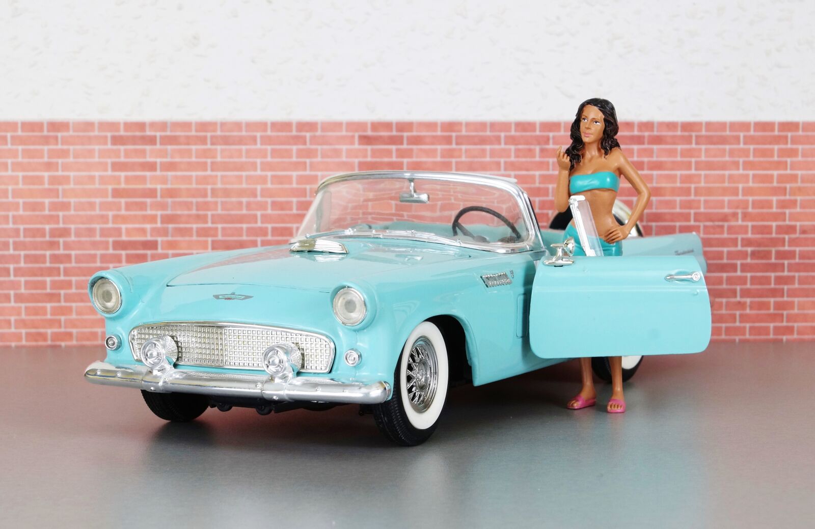 Sony DT 18-70mm F3.5-5.6 sample photo. Model car, ford, ford photography