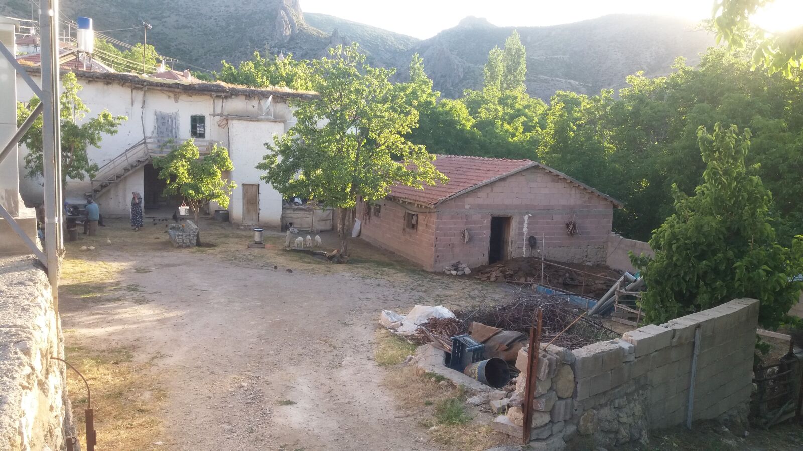 Samsung Galaxy J5 sample photo. Village house, old house photography